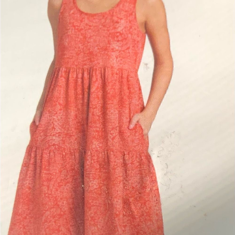 NWT Frye Tiered Knit Dress with Pockets in Faded Bandana Red